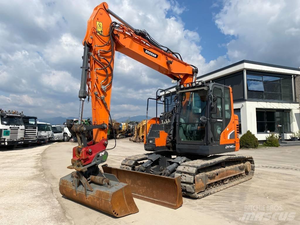 Doosan DX 140 LCR-5 Roomikekskavaatorid