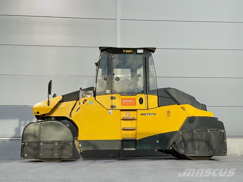 Bomag BW 28 RH Pneumorehvidega rullid