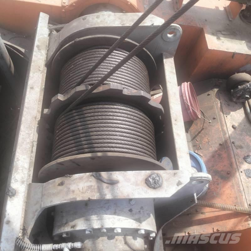 Hitachi KH 1000 Roomikkraanad