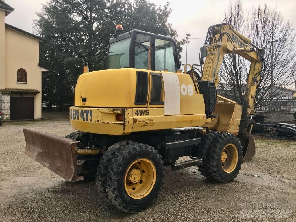 Benati 308 Ratasekskavaatorid