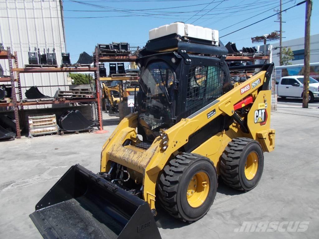 CAT 262D3 Kompaktlaadurid