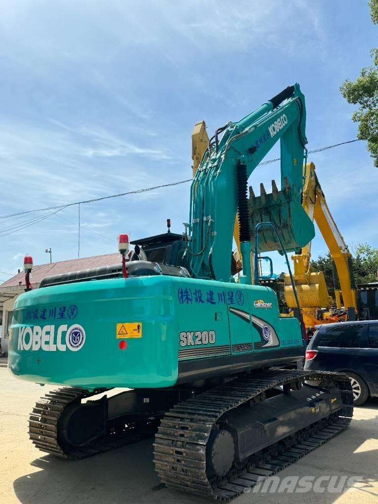 Kobelco SK 200 Roomikekskavaatorid