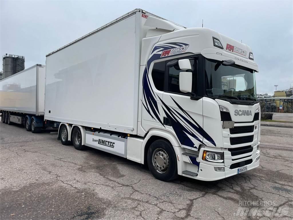 Scania R 500 6X2 Furgoonautod