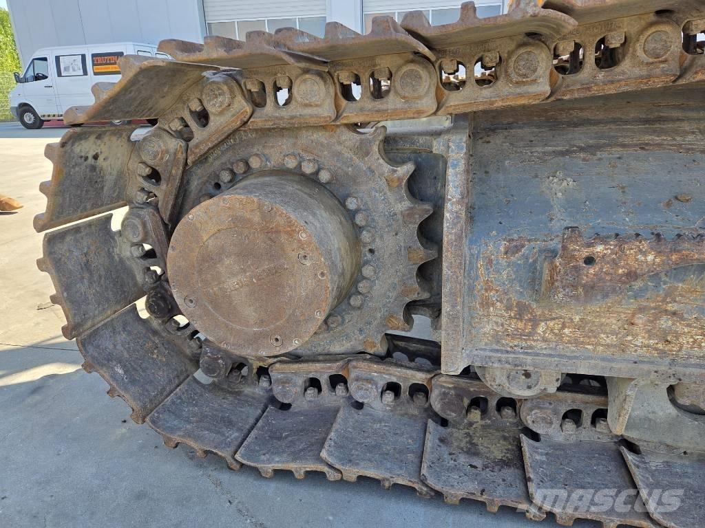 Liebherr R 922 SLC Roomikekskavaatorid