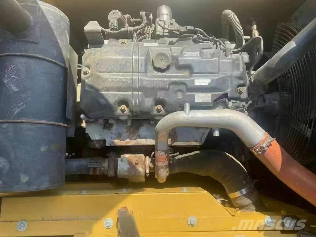 Sany SY 215 C Roomikekskavaatorid