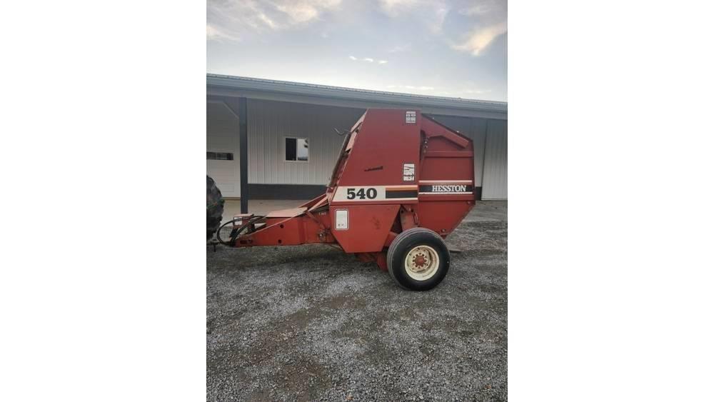 Hesston 540 Ruloonpressid