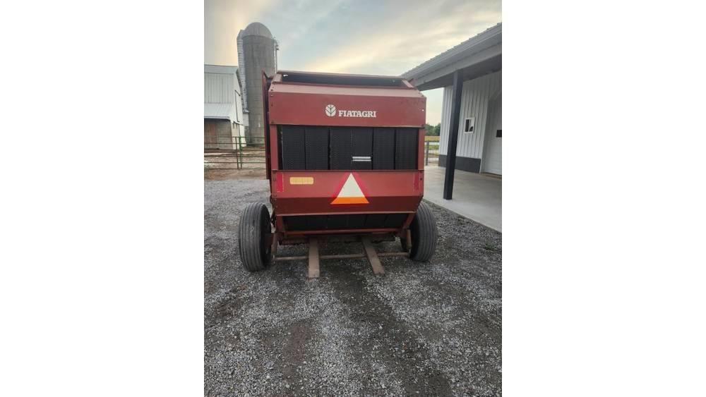 Hesston 540 Ruloonpressid