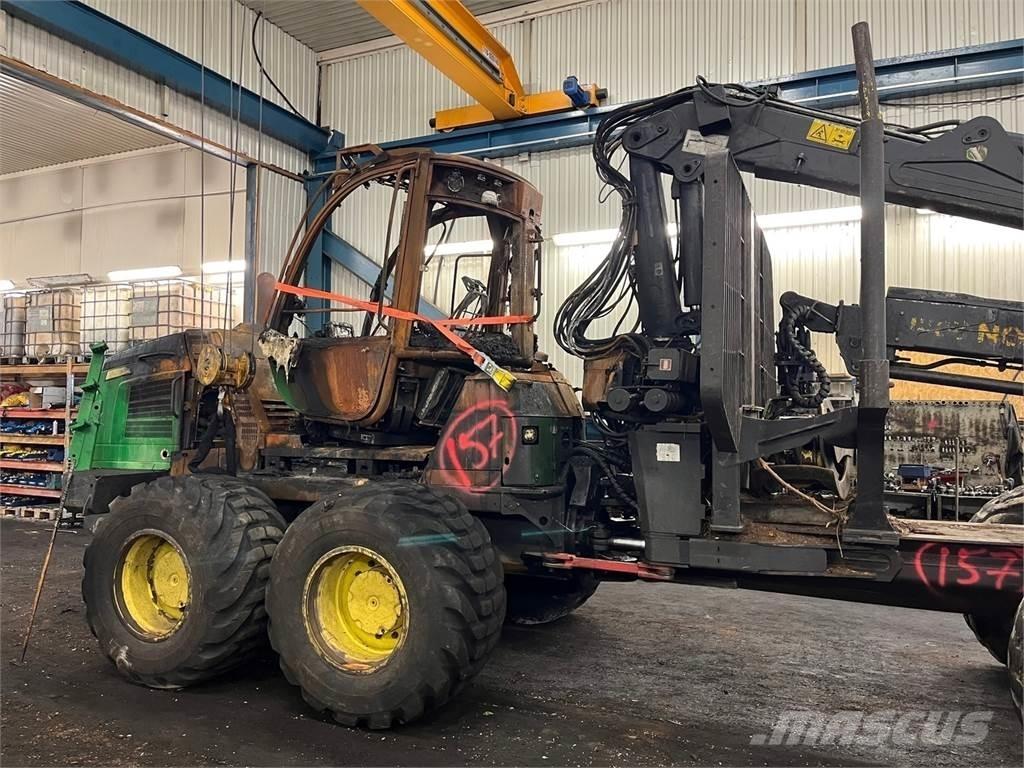 John Deere 1210E Forwarderid