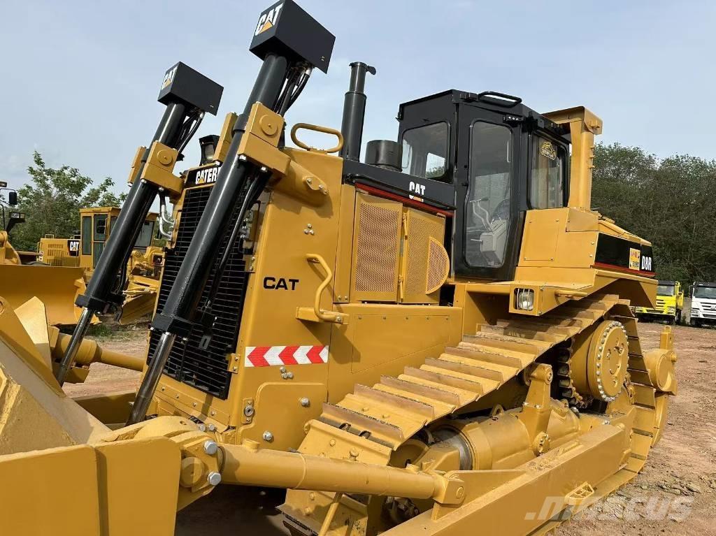 CAT D 8 R Buldooserid