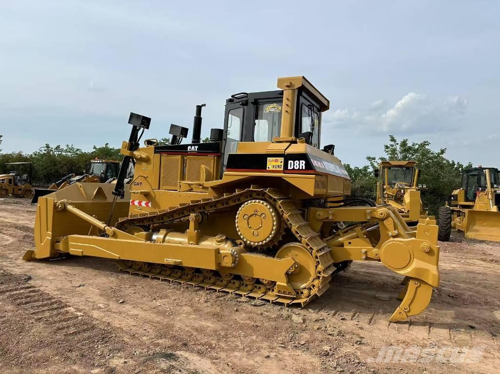 CAT D 8 R Buldooserid