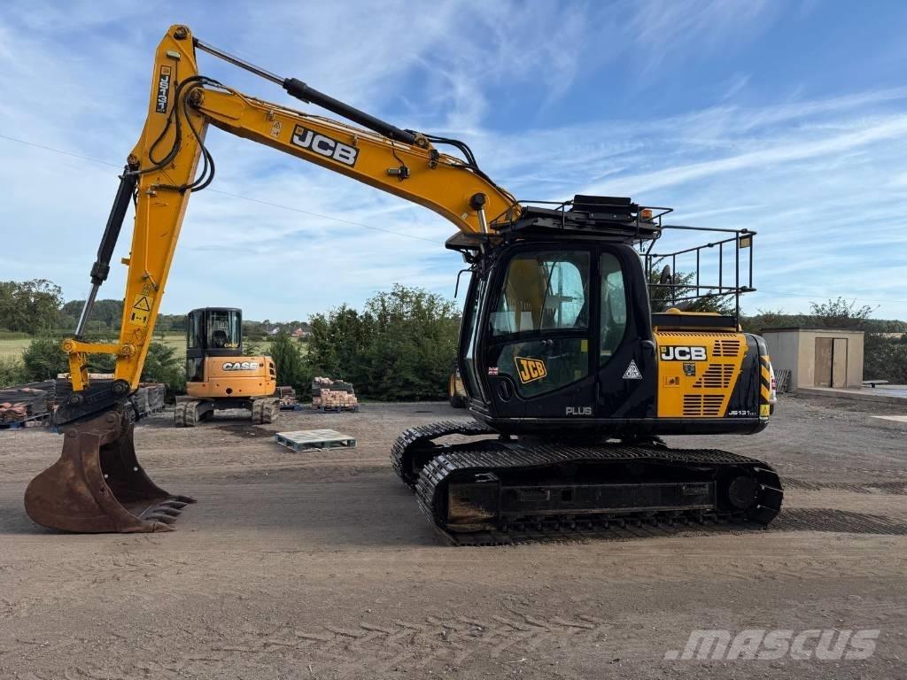 JCB JS 131 Roomikekskavaatorid