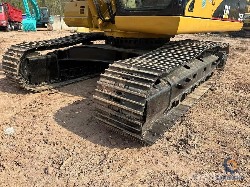 CAT 325CL Roomikekskavaatorid