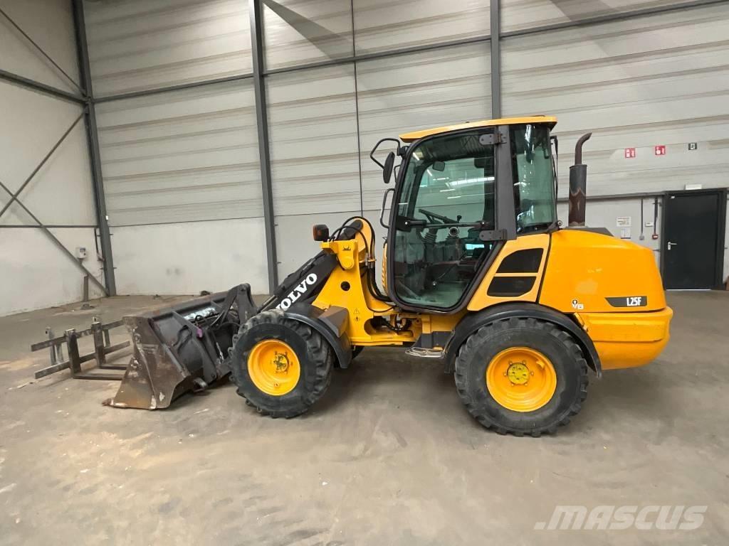 Volvo L 25 F Rataslaadurid