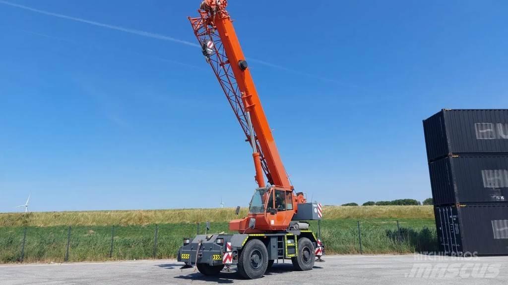 Terex RC30 Raske maastiku tõstukid