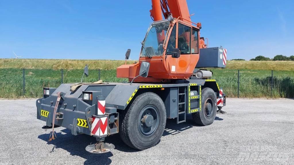 Terex RC30 Raske maastiku tõstukid