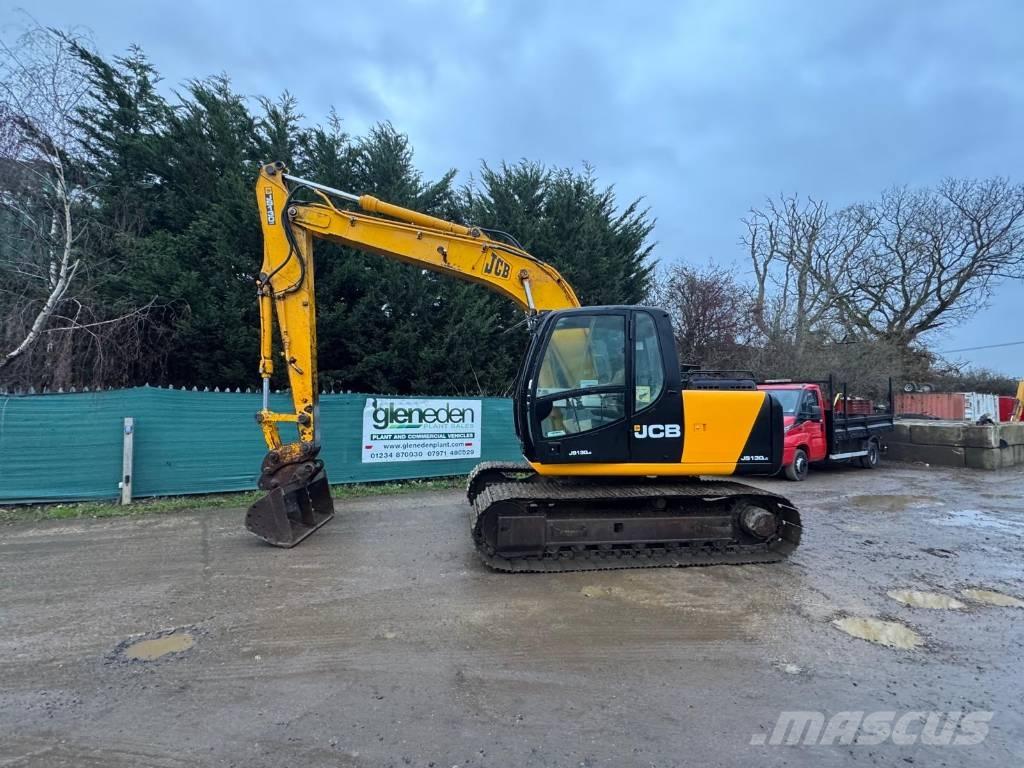 JCB JS 130 Roomikekskavaatorid