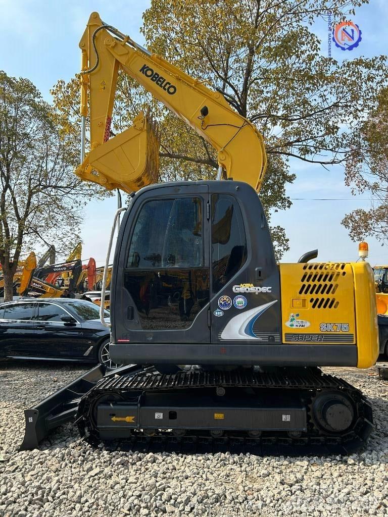 Kobelco SK 75 Roomikekskavaatorid
