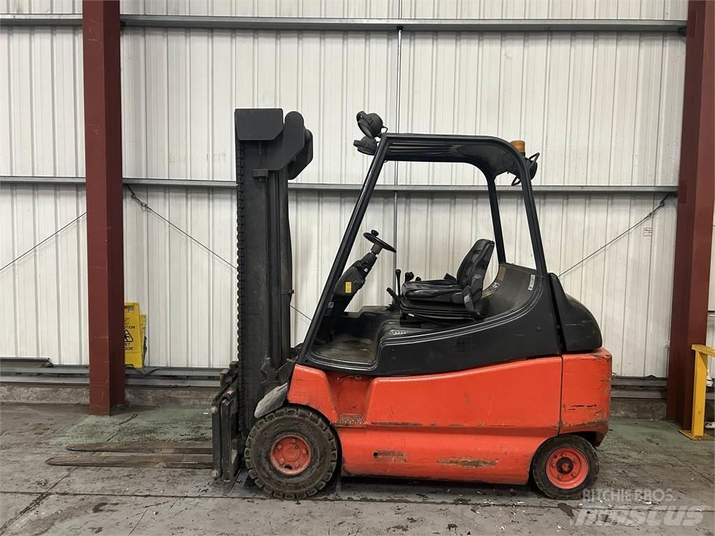 Linde E30-02 Elektritõstukid