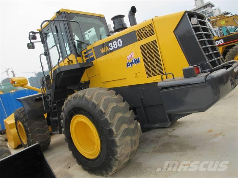 Komatsu WA 380 Rataslaadurid