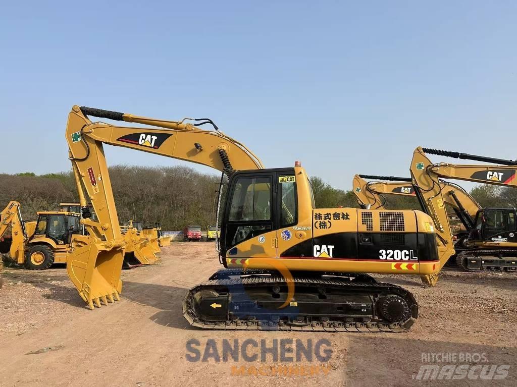 CAT 320 C Roomikekskavaatorid