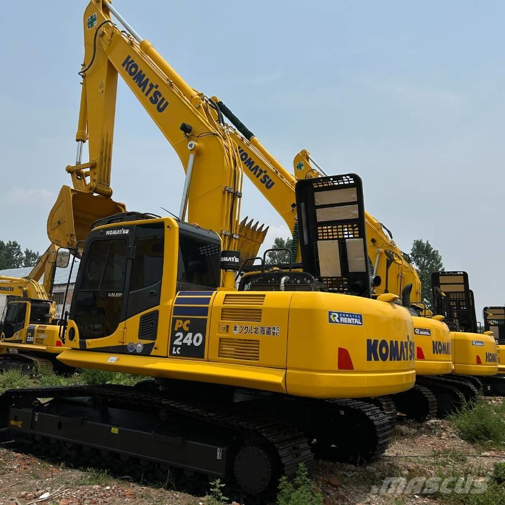 Komatsu 240-8 Roomikekskavaatorid
