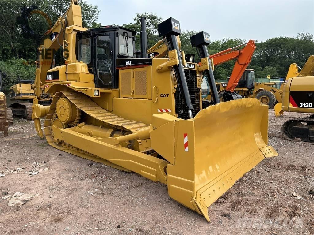CAT D7R Buldooserid