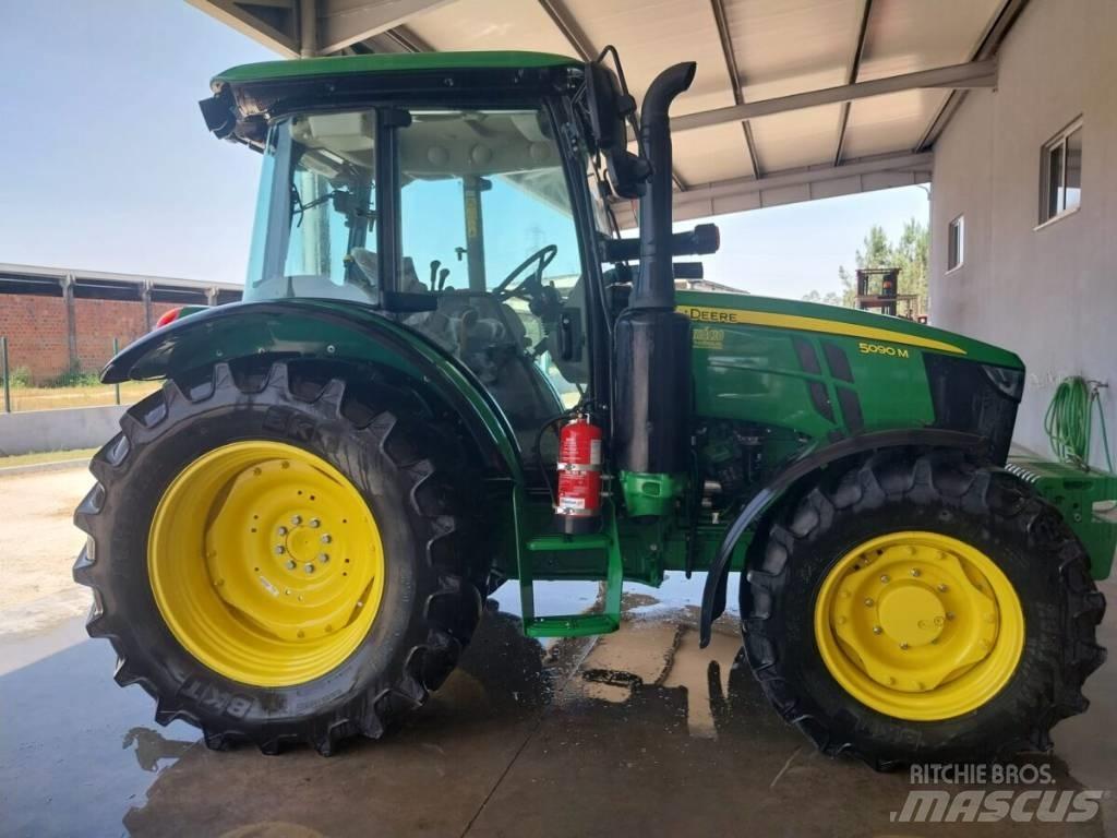 John Deere 5090 M Traktorid