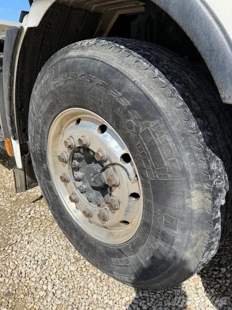 Iveco Stralis 460 Sadulveokid