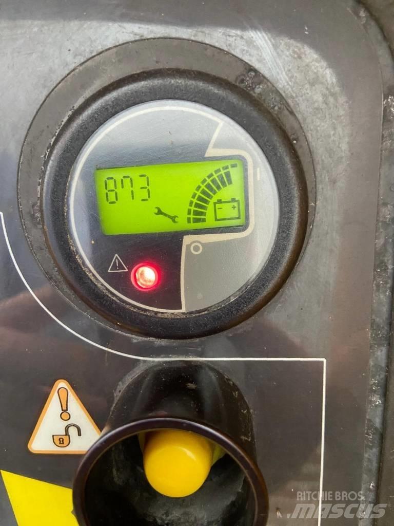 JLG E 600 JP Teleskoop poomtõstukid