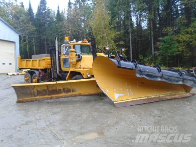 Mack RM 6866 S Lumesahad