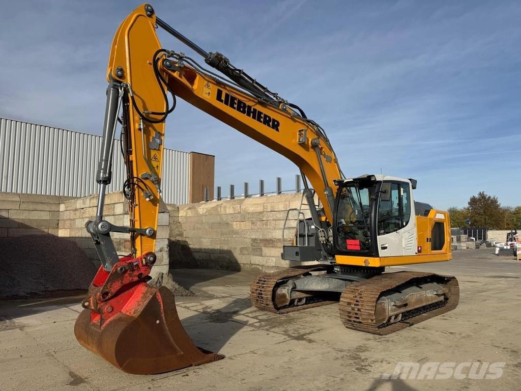 Liebherr R922 LC Roomikekskavaatorid