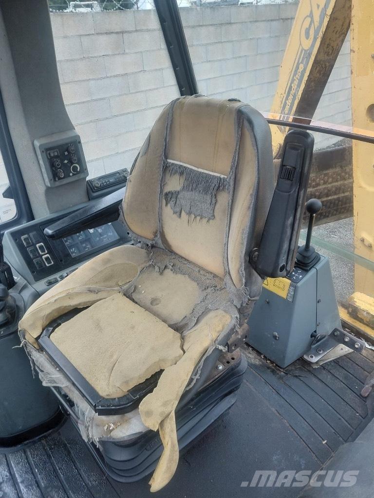 CASE 580 SLE Ekskavaatorlaadurid