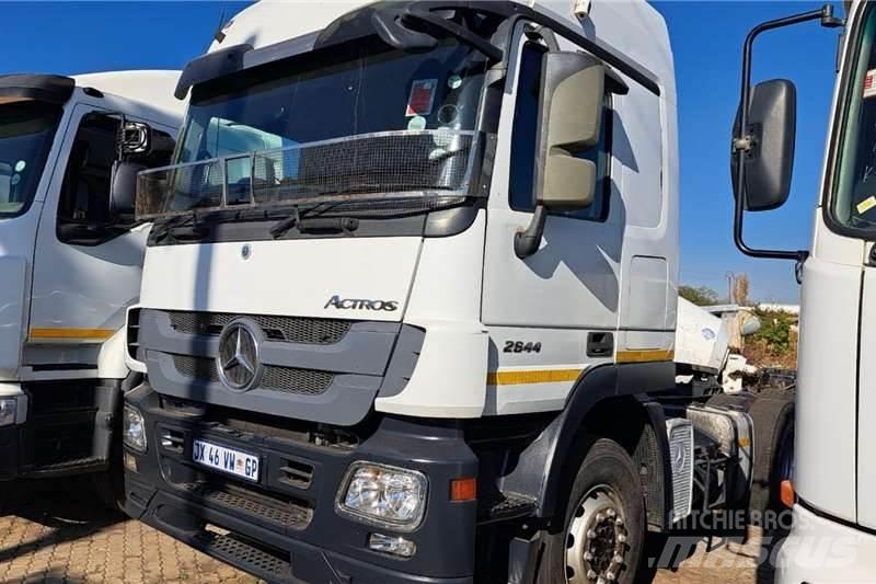 Mercedes-Benz 2644 Muud veokid