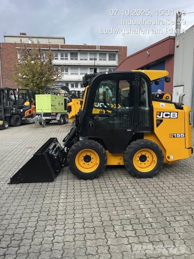 JCB 155 Kompaktlaadurid