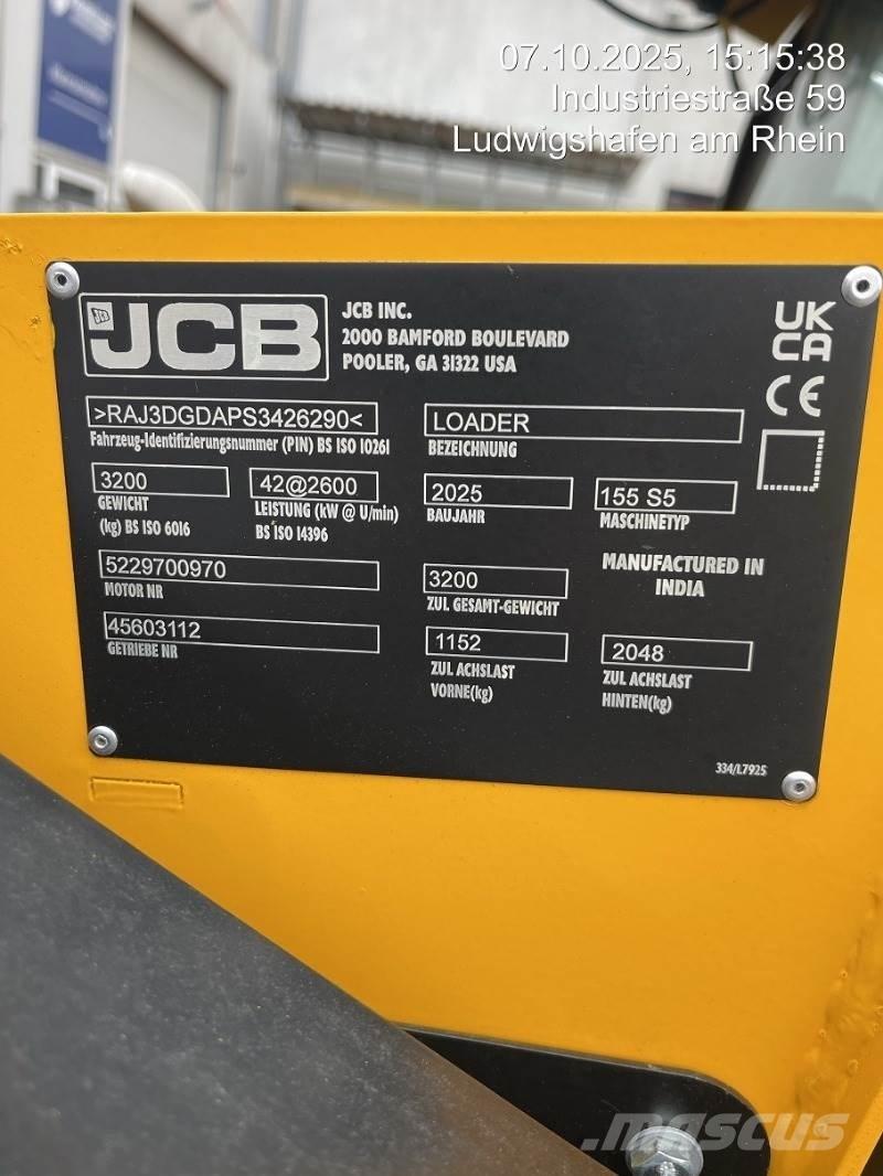 JCB 155 Kompaktlaadurid