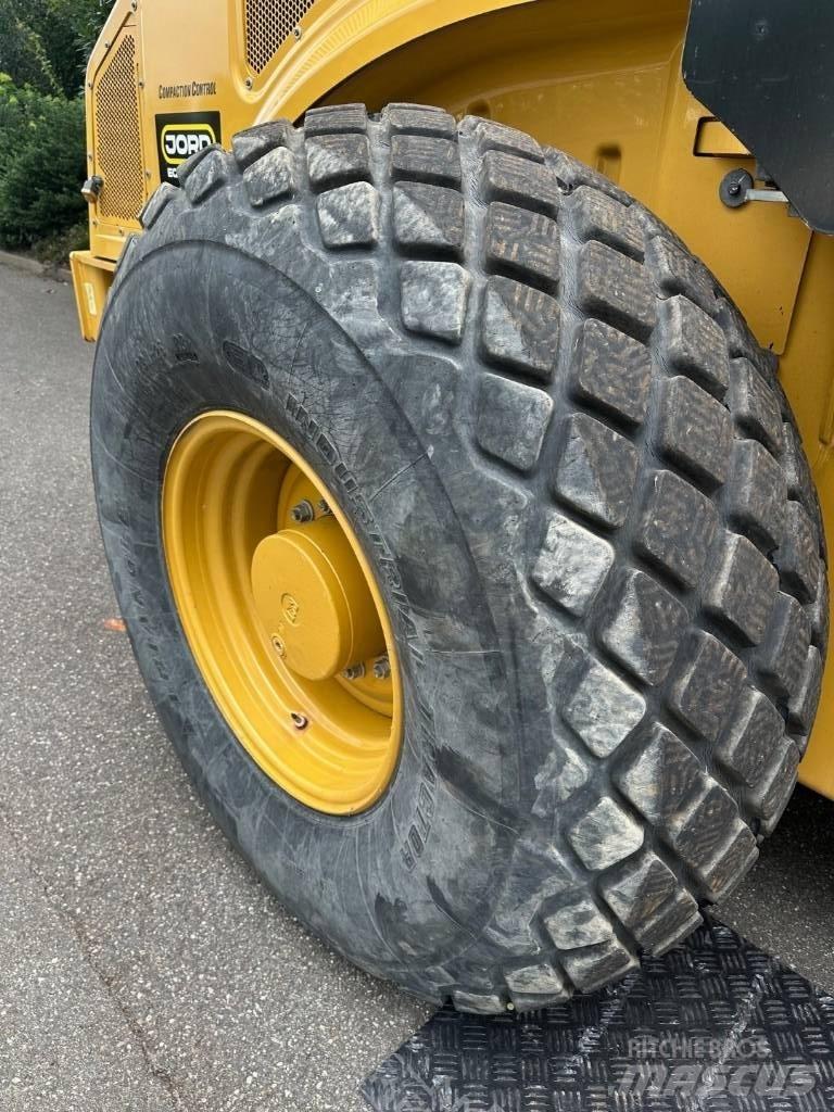 CAT CS 66 B Ühe trumliga rullid