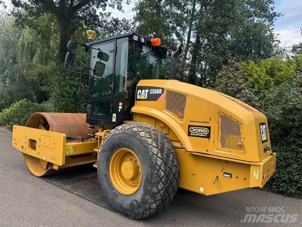 CAT CS 66 B Ühe trumliga rullid