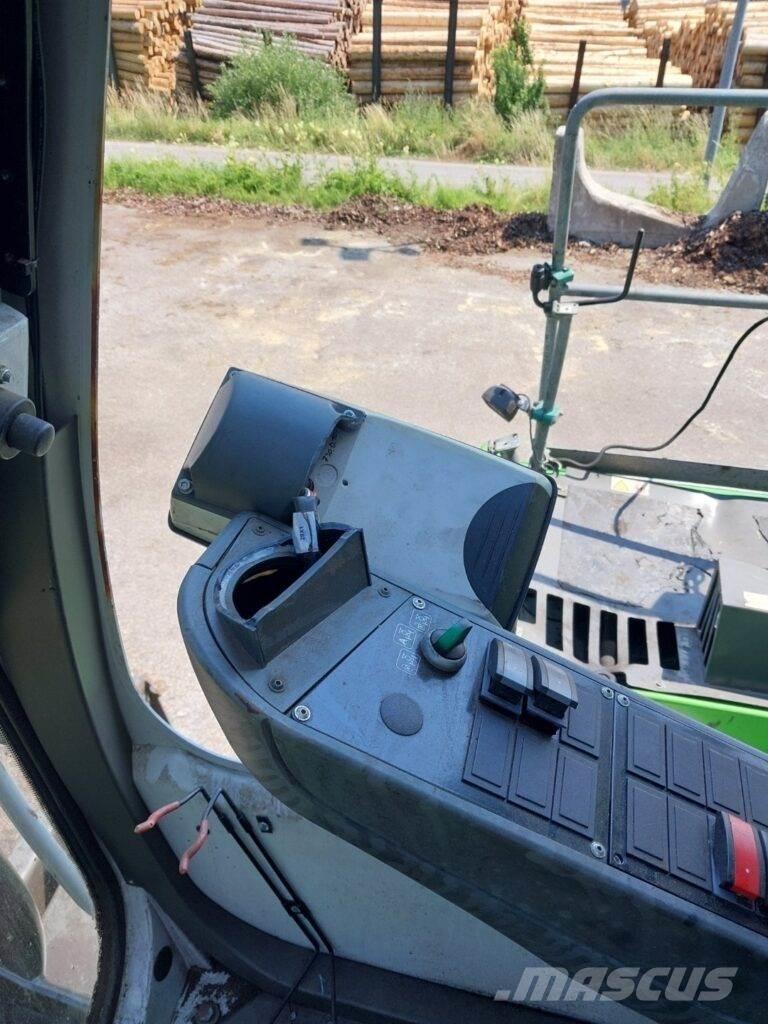 Sennebogen 730E Materjalikäitlusmasinad