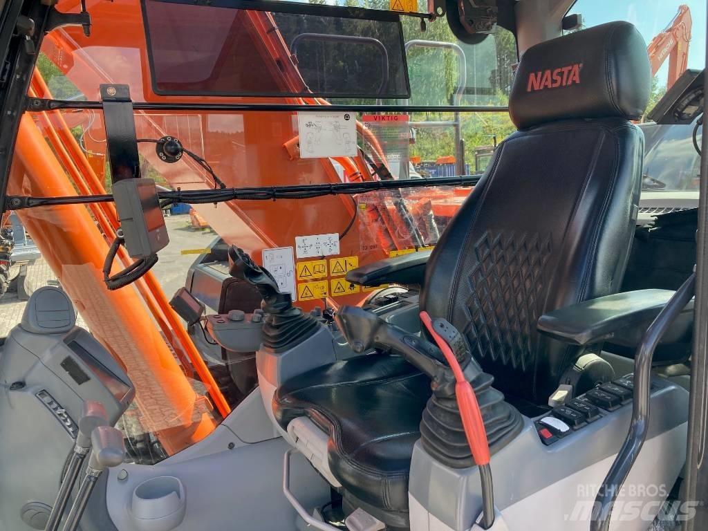 Hitachi ZX 210 LC-6 Roomikekskavaatorid