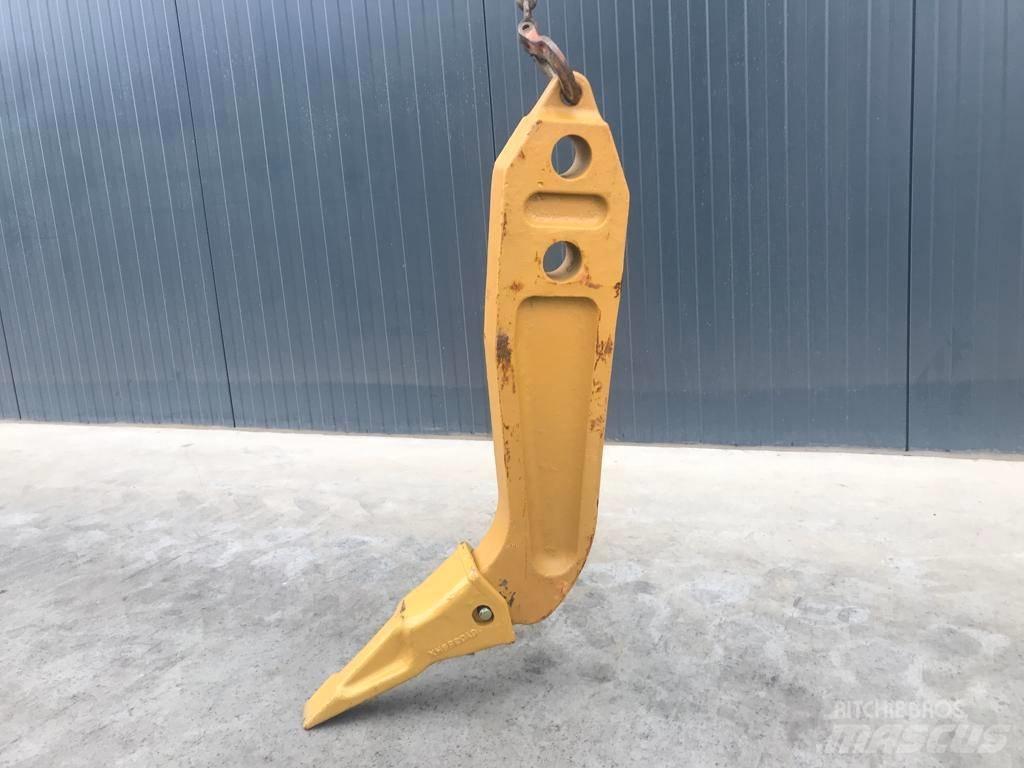 Komatsu D65 Shank Kaabitsad