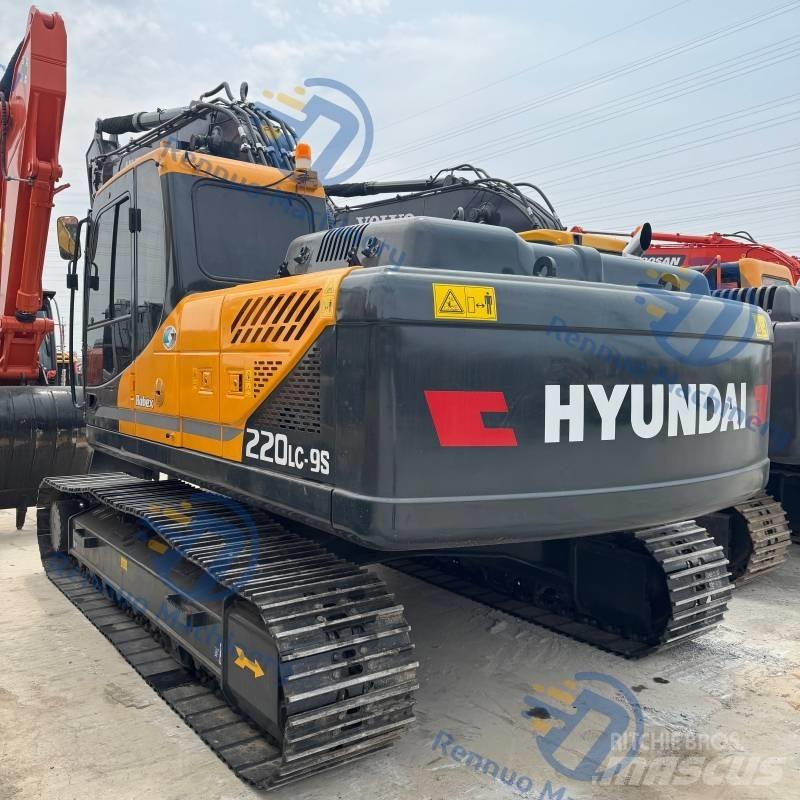 Hyundai R220LC-9S Roomikekskavaatorid