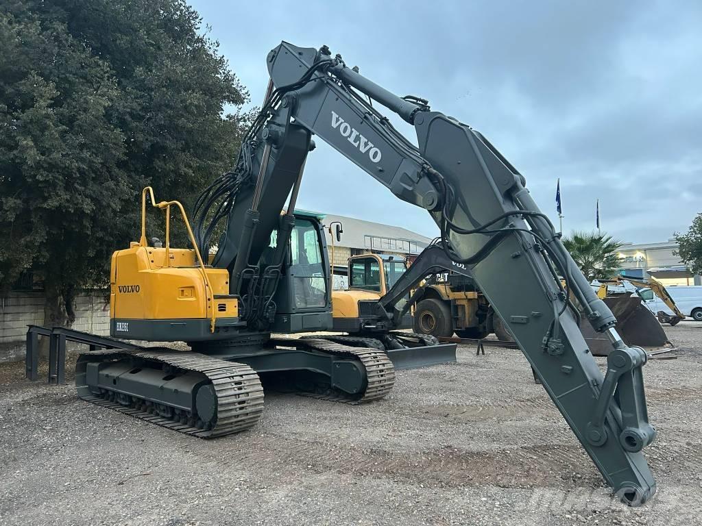 Volvo ECR 235 Roomikekskavaatorid