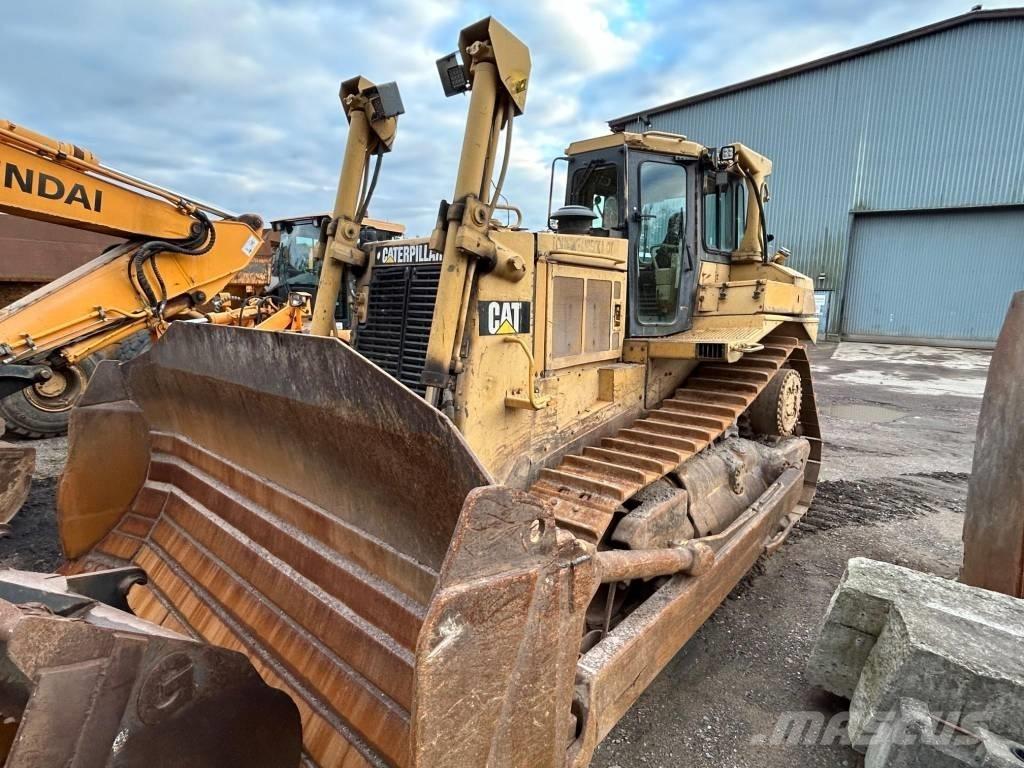 CAT D 8 N Buldooserid