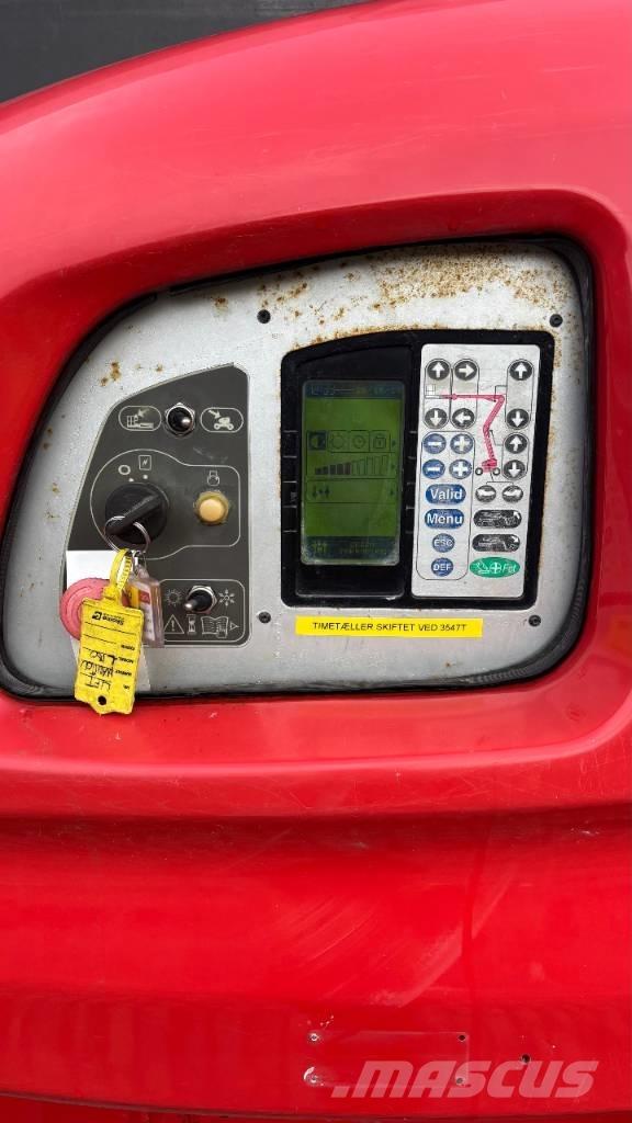 Manitou 180 ATJ Iseliikuvad poomtõstukid