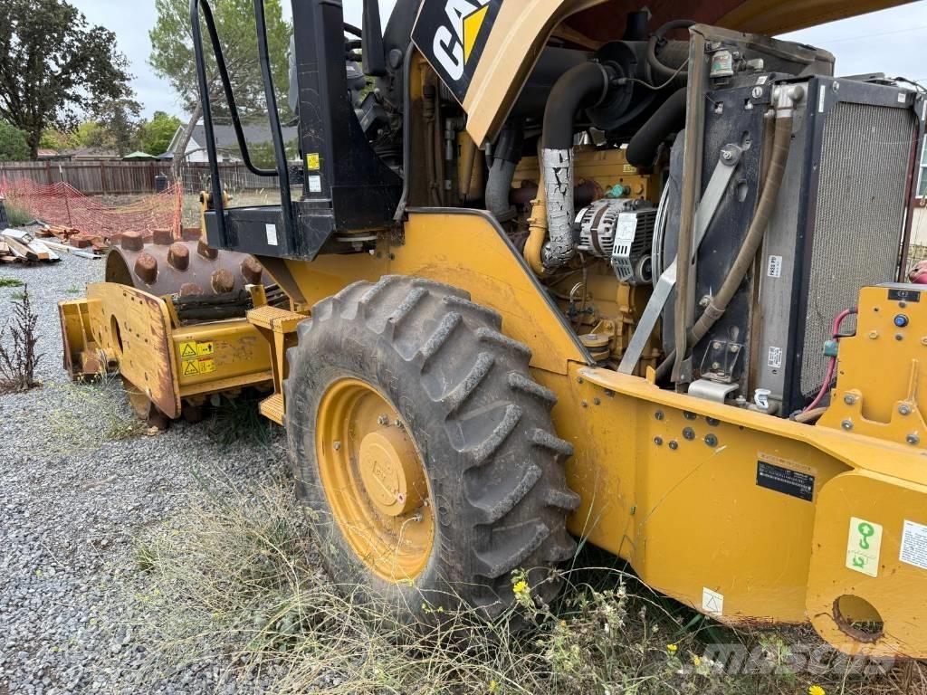 CAT CP 44 Ühe trumliga rullid