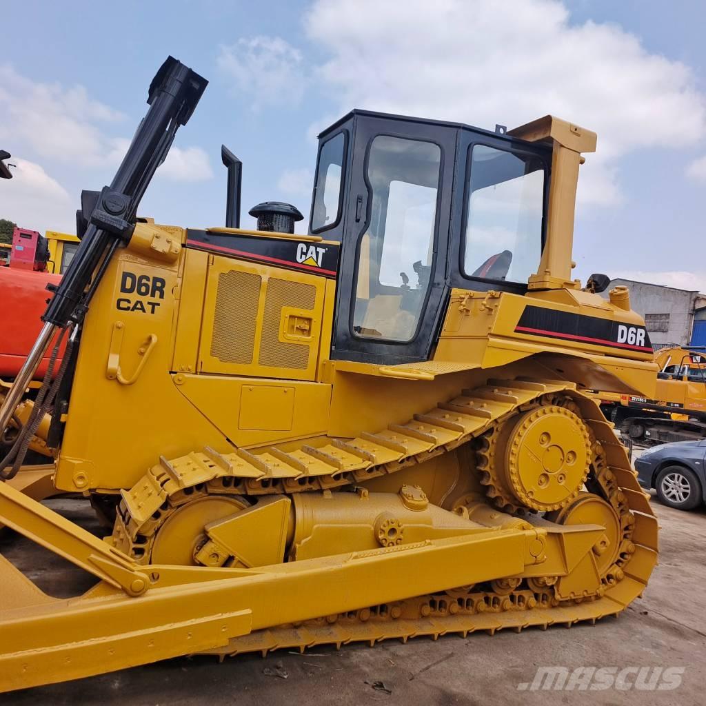 CAT D 6 R Buldooserid
