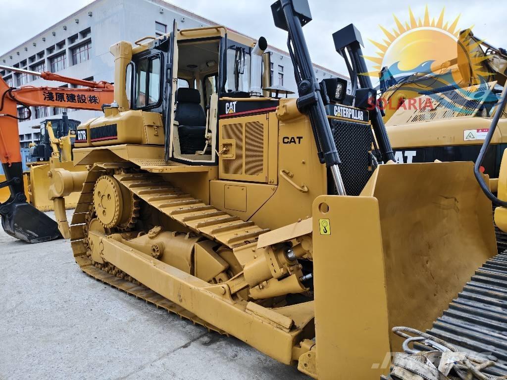 CAT D 7 R Buldooserid
