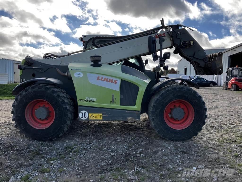 CLAAS 7055 Põllumajanduslikud teleskoopkäitlejad