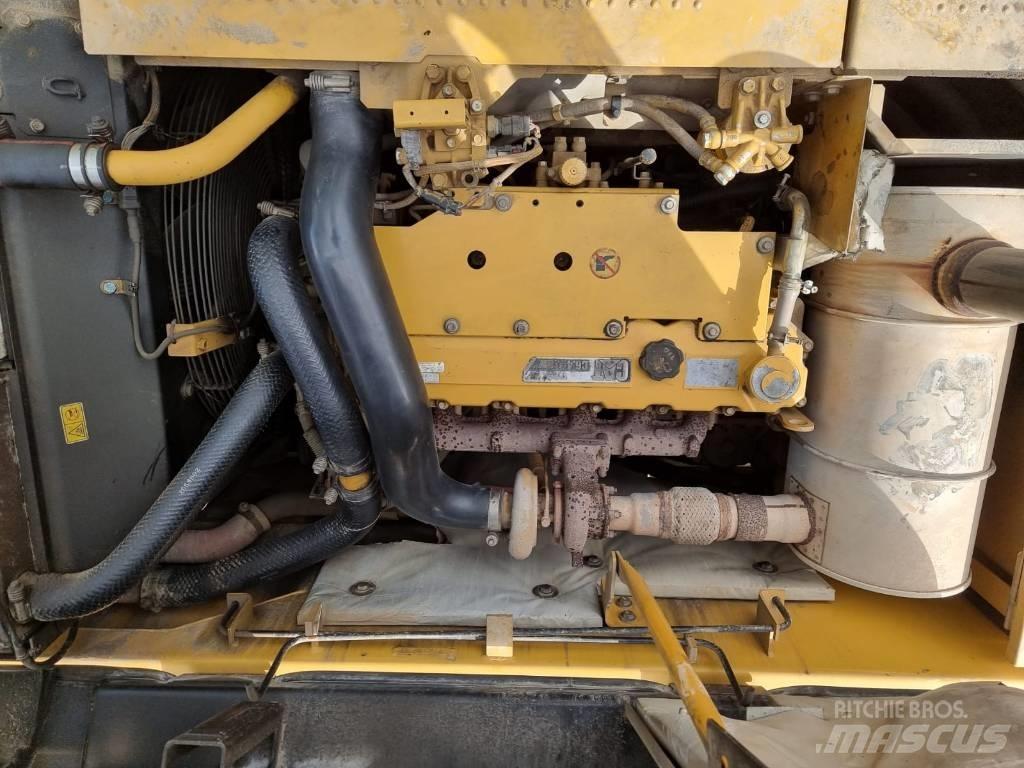 CAT 320 D II Roomikekskavaatorid