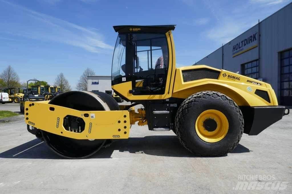 Bomag BW 213 D-5 Pinnasetihendajad